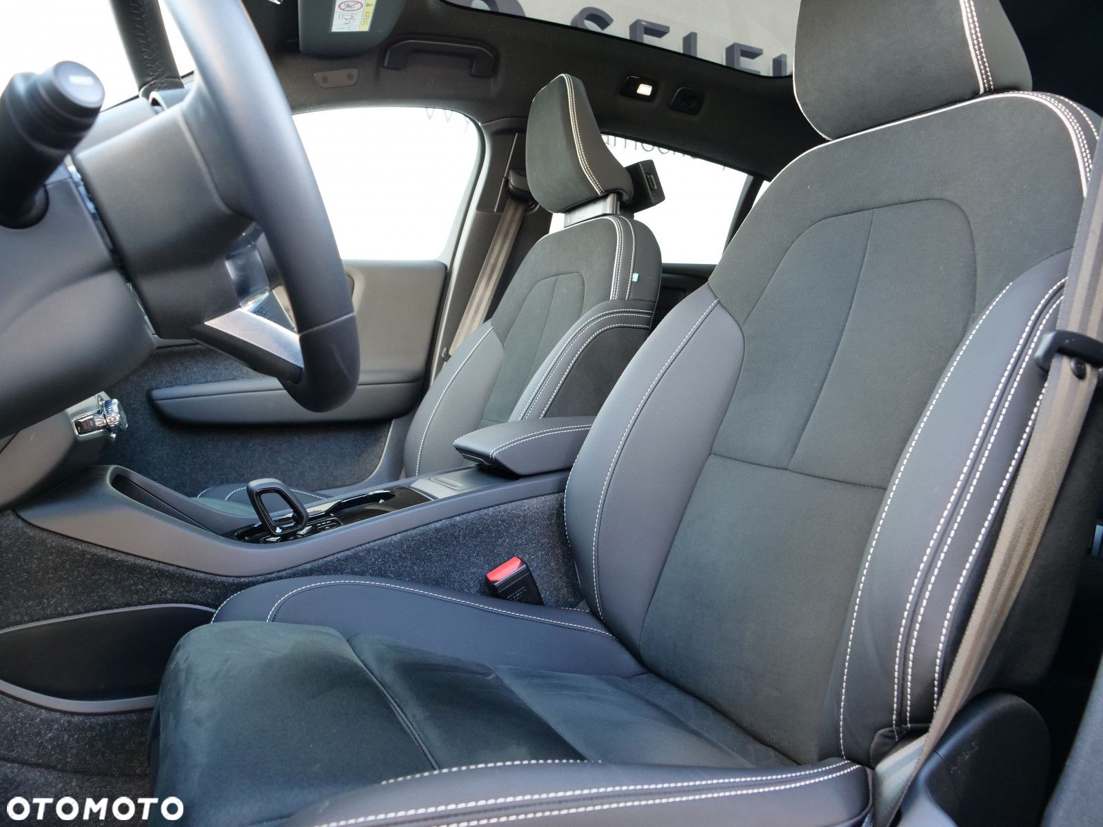 Volvo C40 - 13