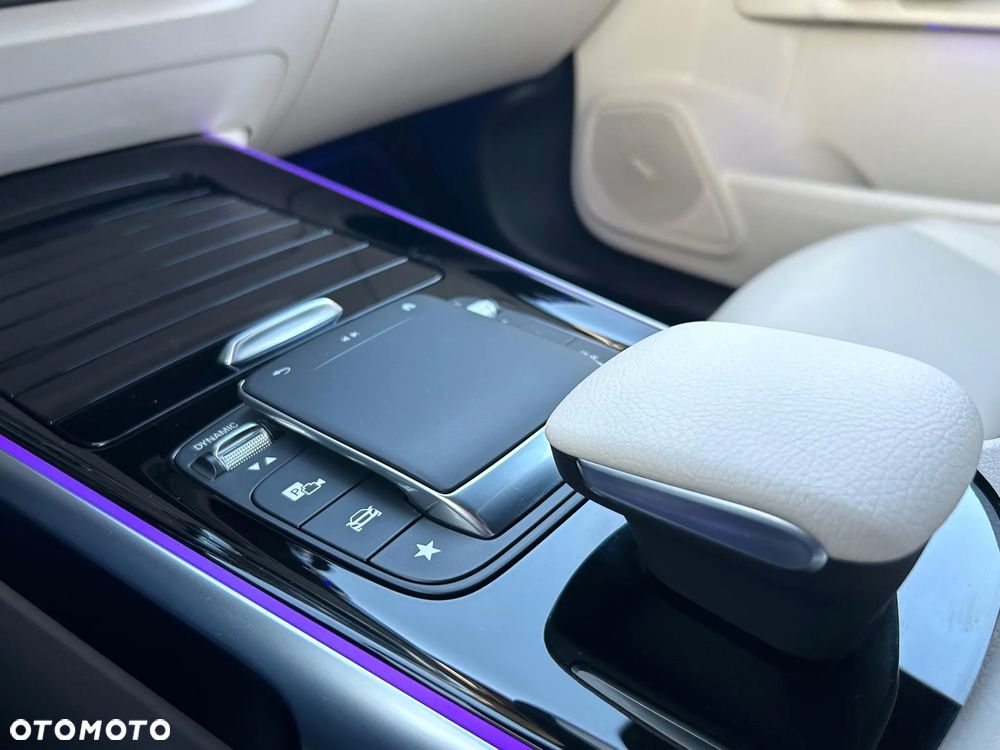 Mercedes-Benz GLB - 29