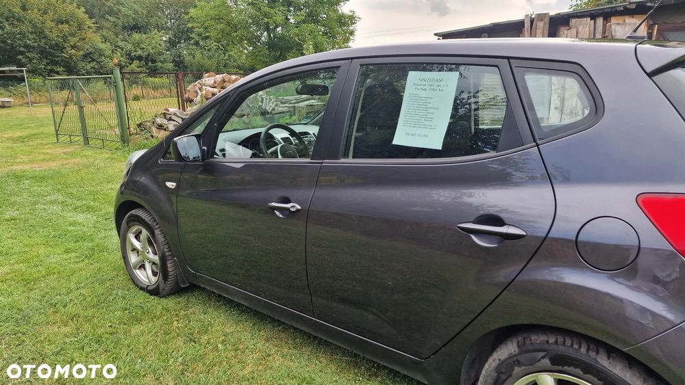 Kia Venga 1.4 M - 11