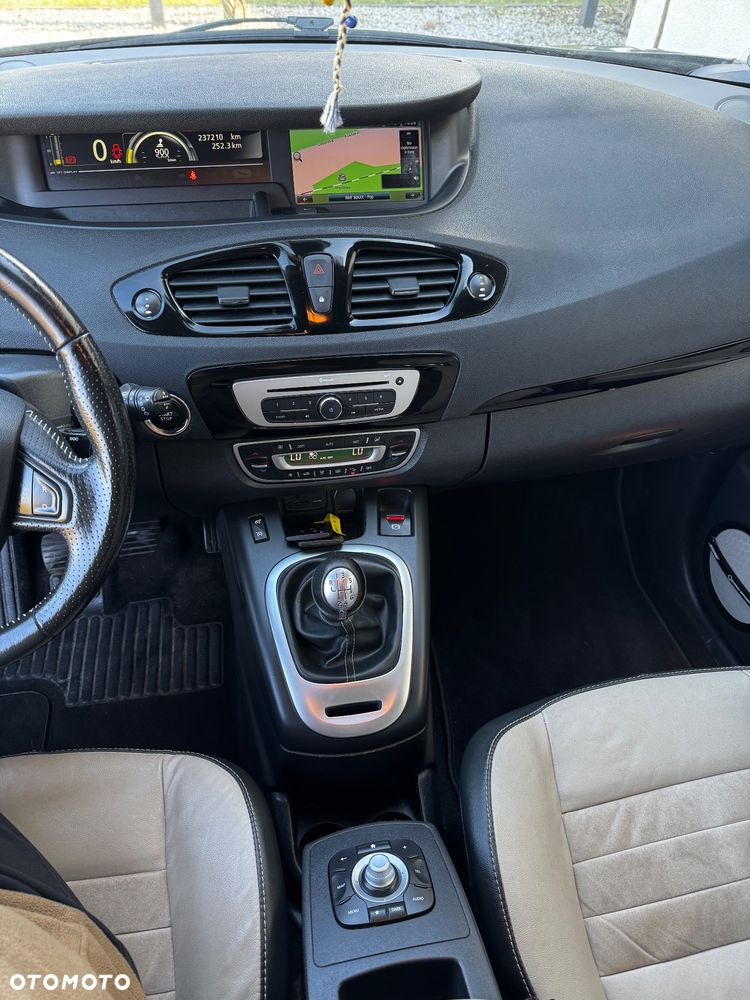 Renault Scenic - 23