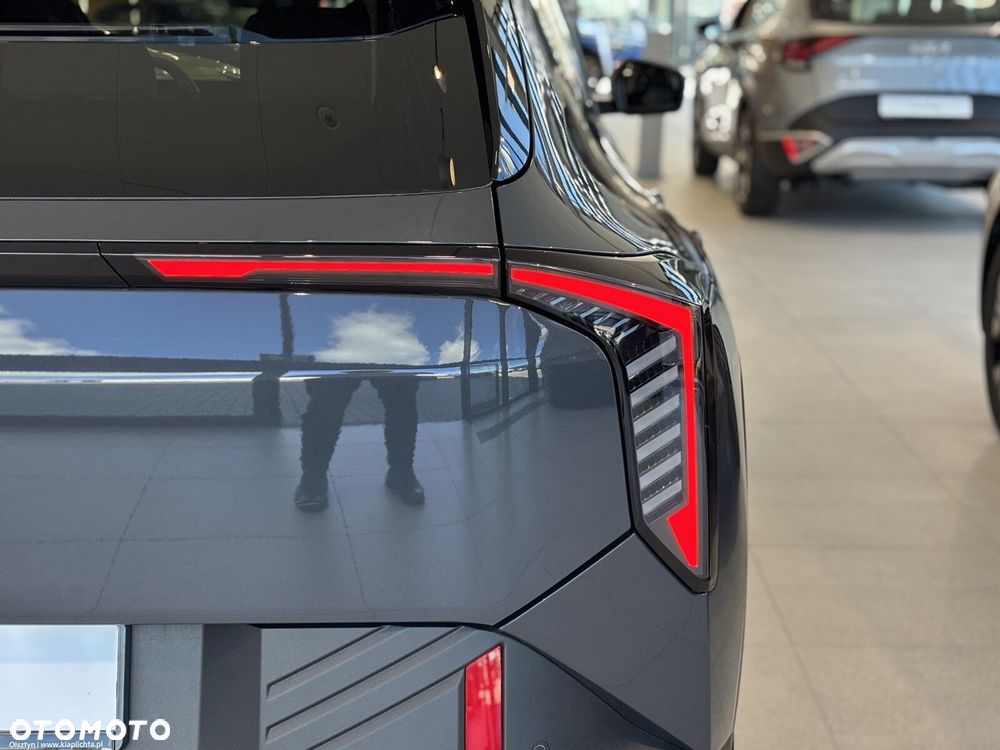 Kia EV4 - 12