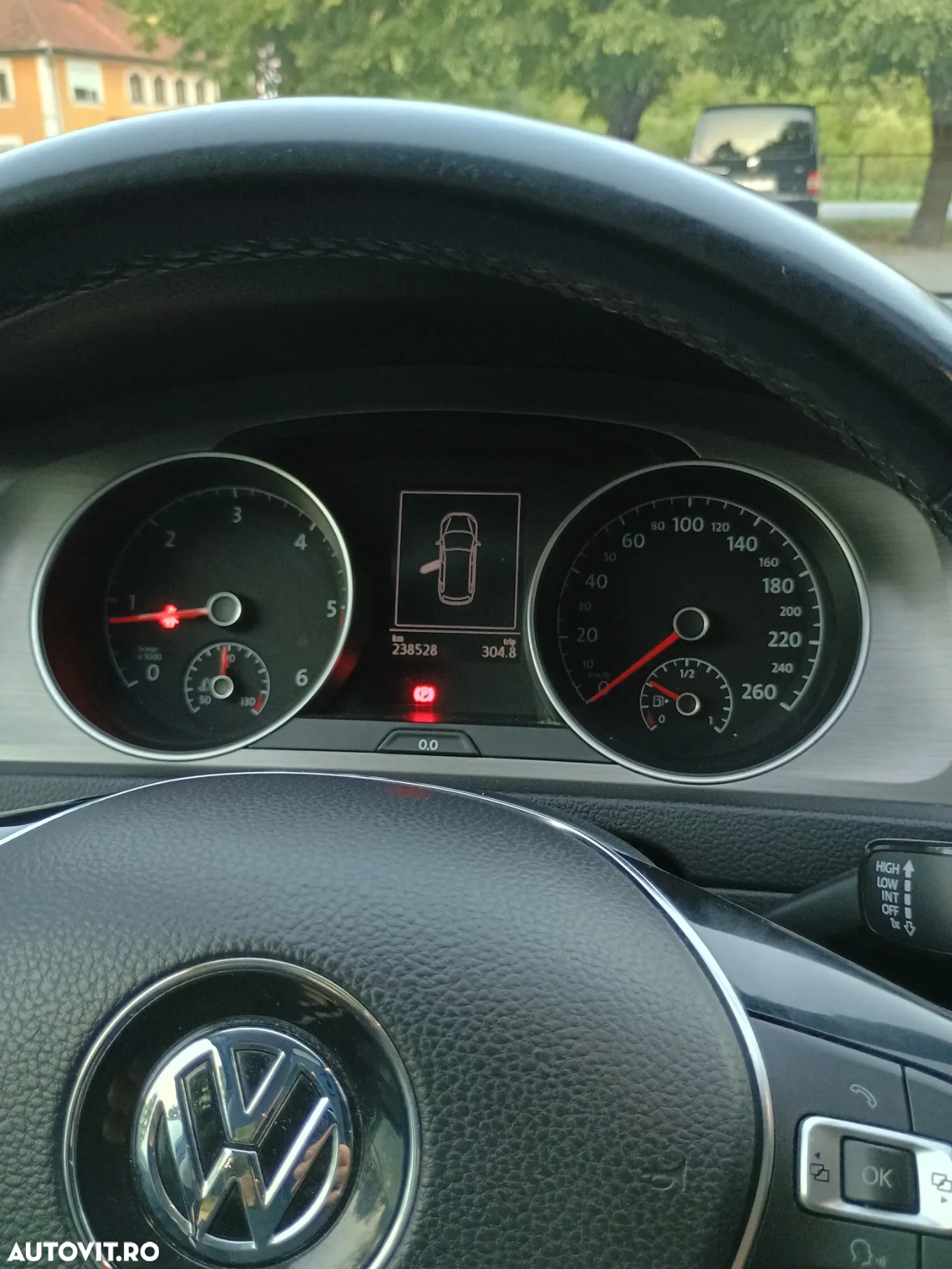 Volkswagen Golf 2.0 BlueTDI 4Motion Highline - 12