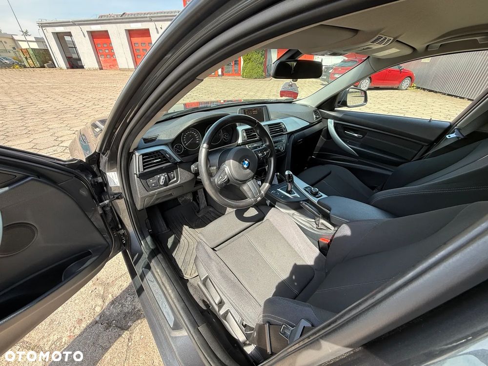 BMW Seria 3 - 17