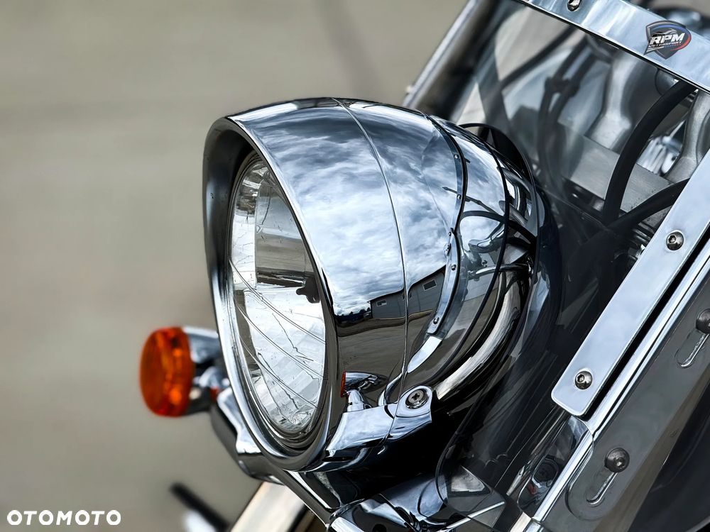 Suzuki VL 800 Volusia - Boulevard C50 - 38