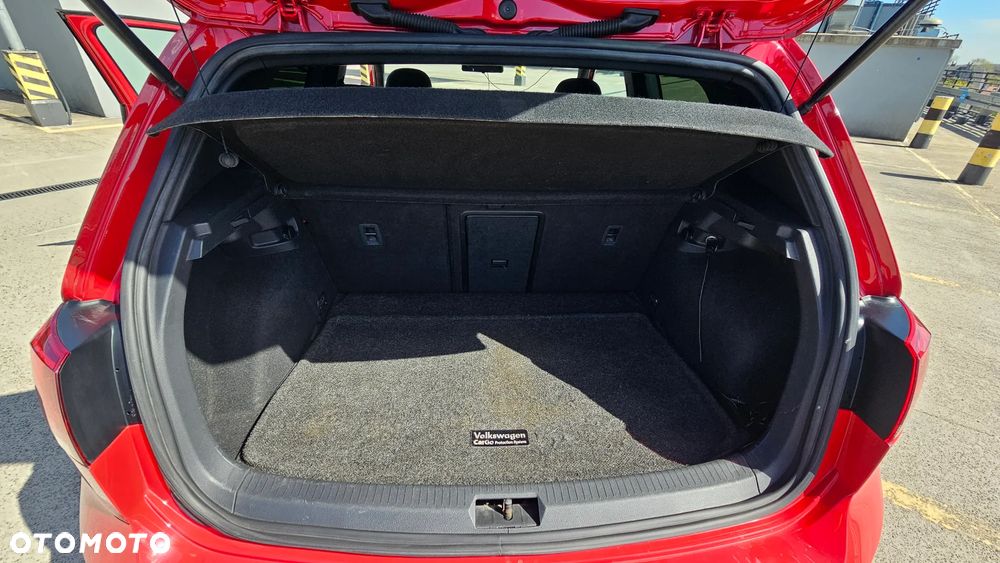 Volkswagen Golf - 28