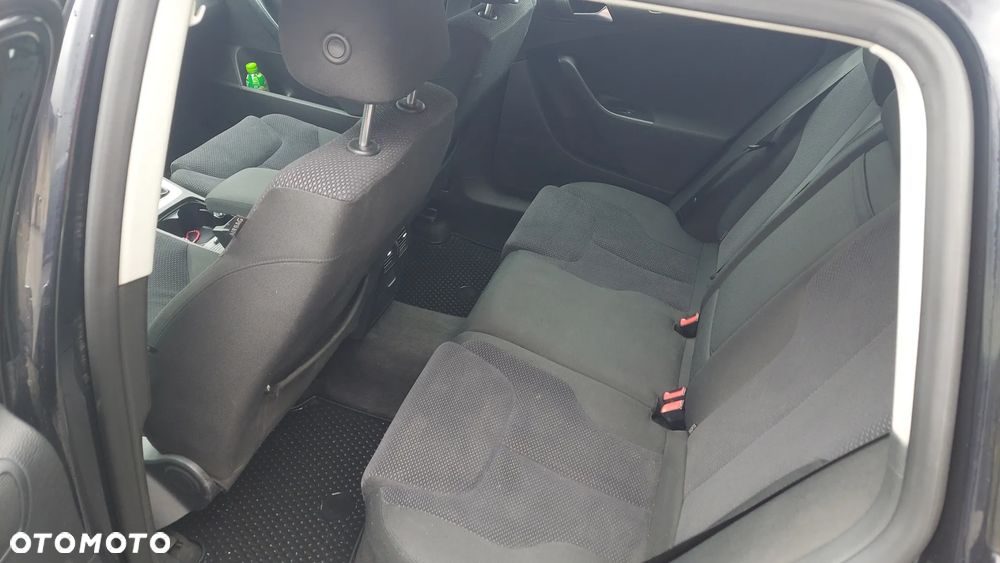 Volkswagen Passat 2.0 TDI Highline - 5