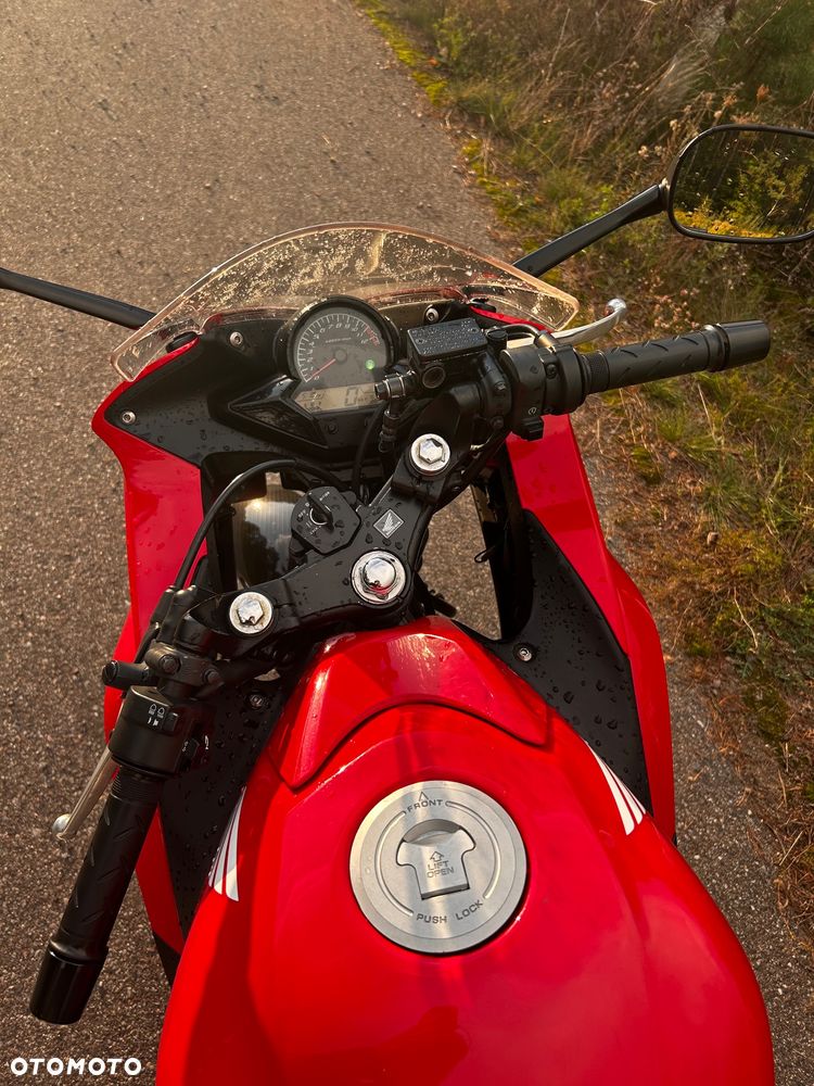 Honda CBR - 6