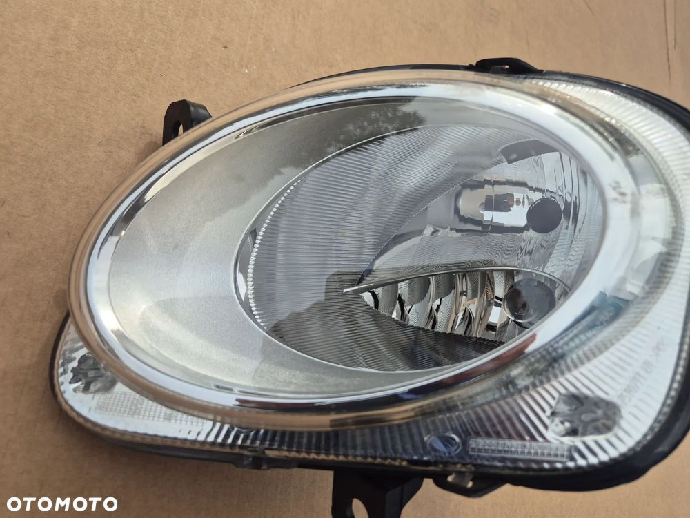 Fiat 500L lampa lewa .Długie.W zderzak.2012-.DRL - 2