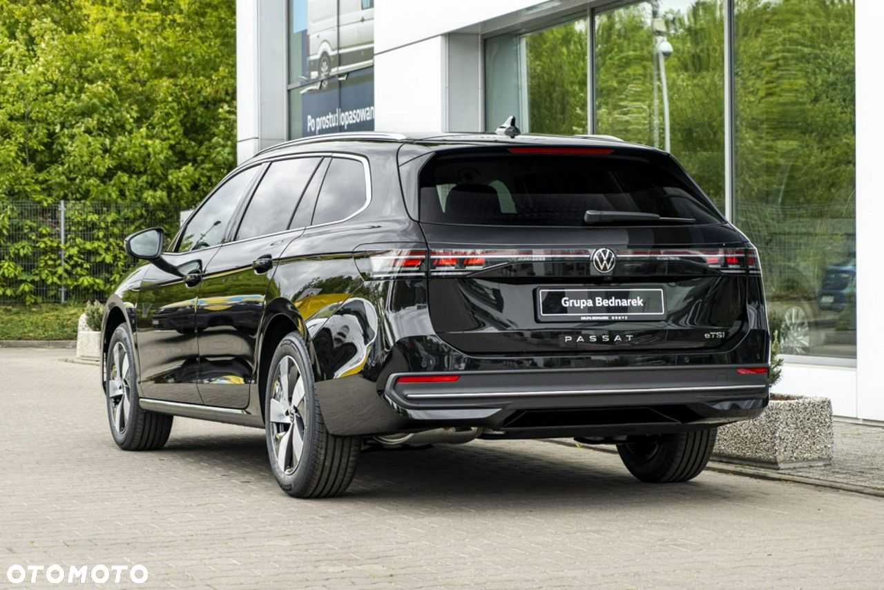 Volkswagen Passat - 9