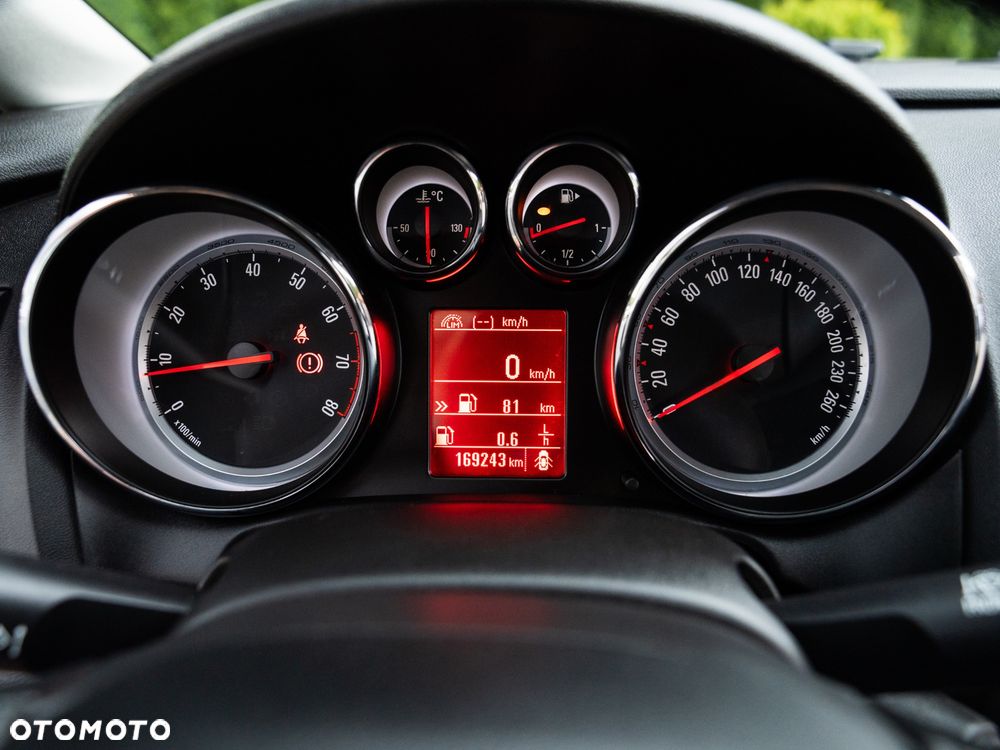 Opel Astra 1.4 Turbo - 34