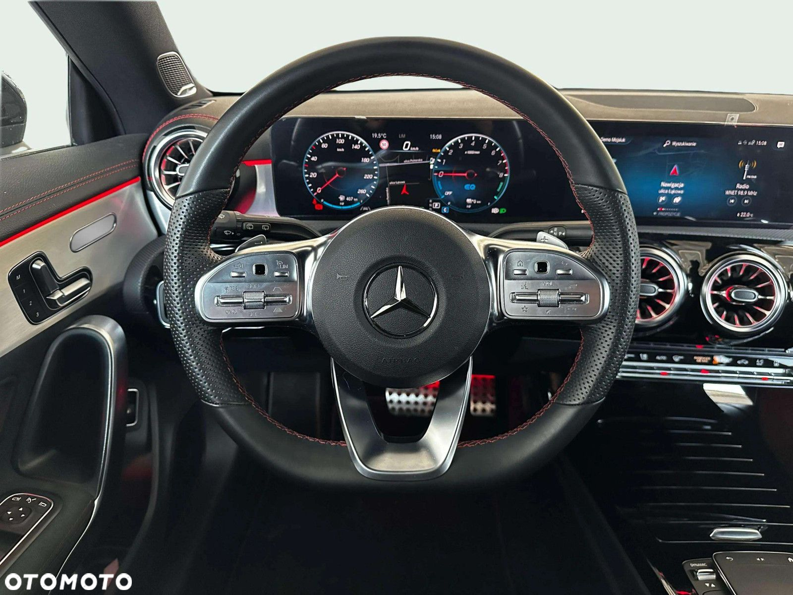 Mercedes-Benz CLA - 13