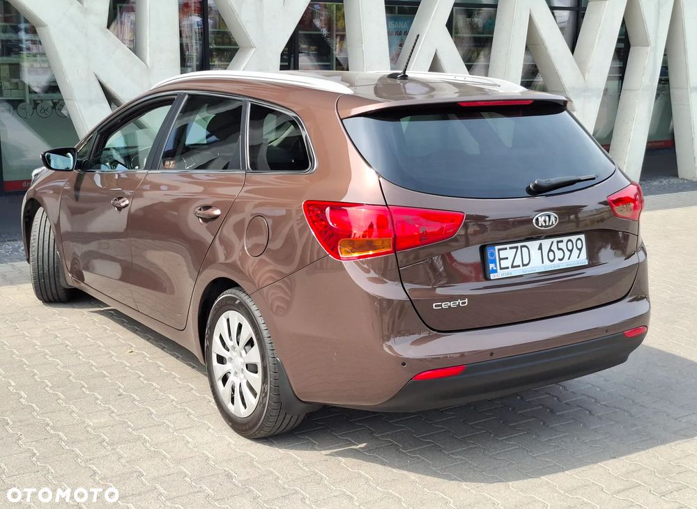 Kia Ceed 1.6 GDI XL - 11