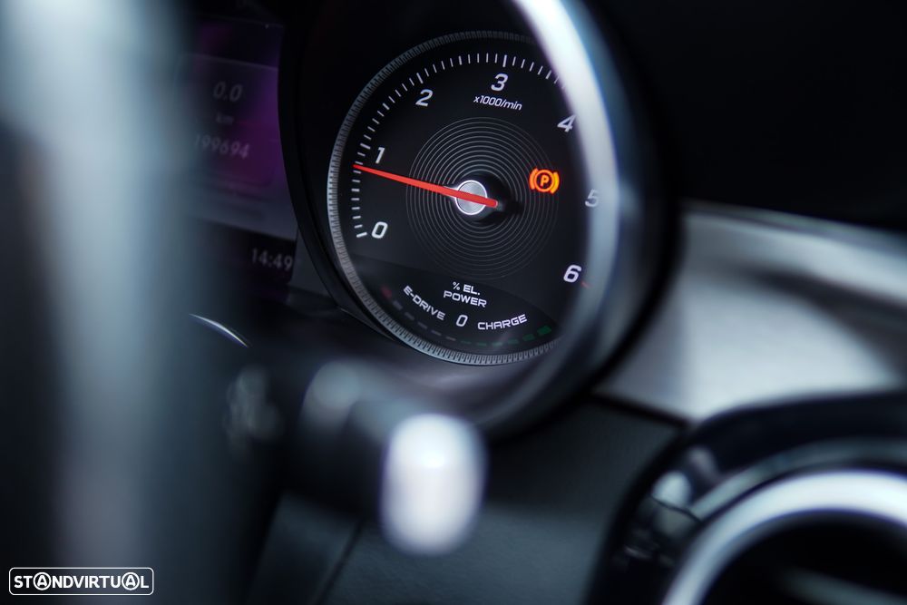 Mercedes-Benz C 300 BlueTEC Hybrid Avantgarde + - 42