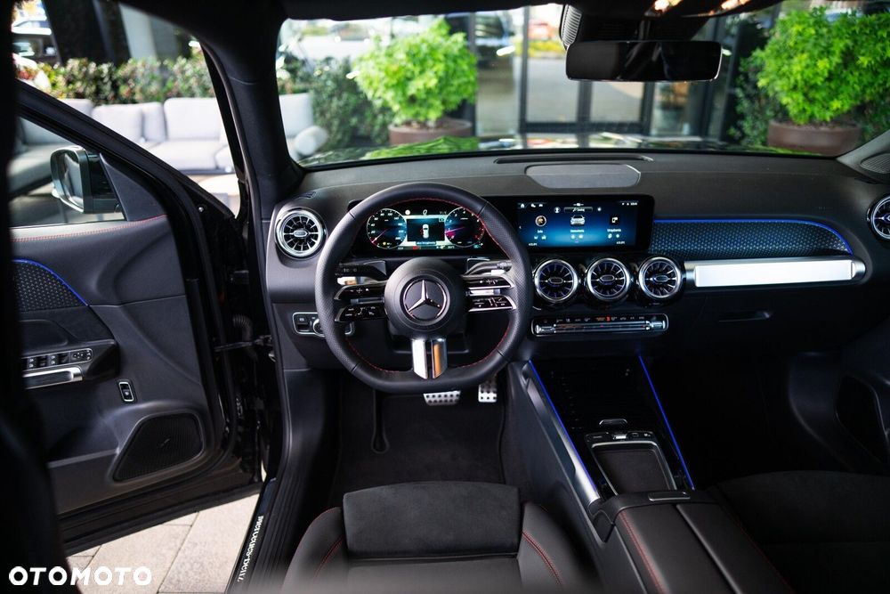 Mercedes-Benz GLB - 20