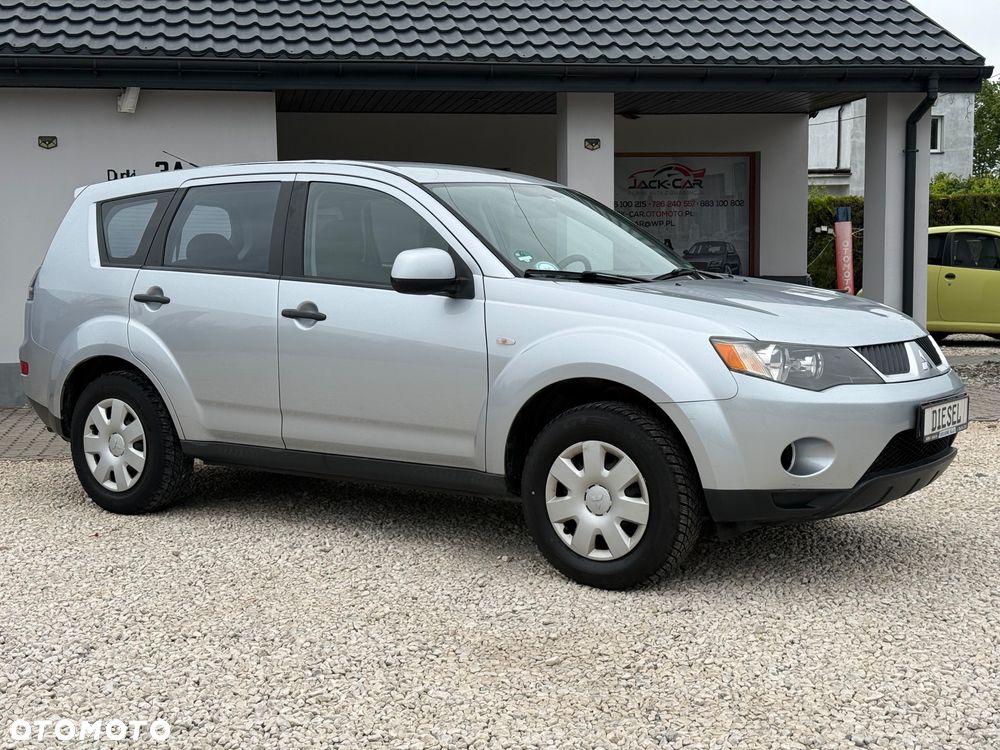 Mitsubishi Outlander 2.0 DID Intense + - 7