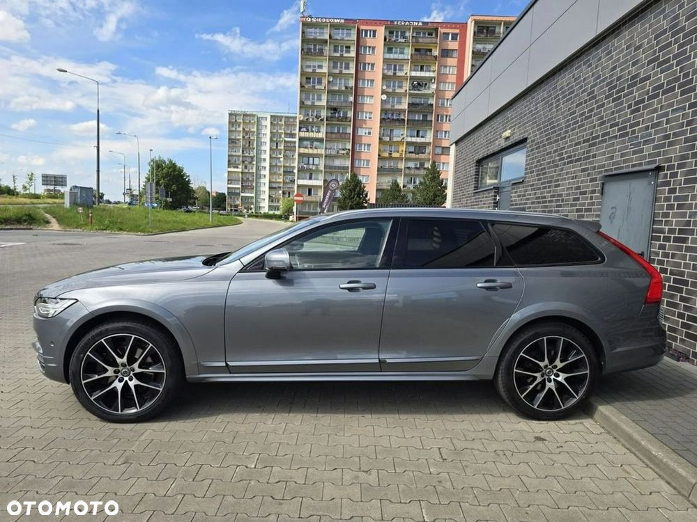 Volvo V90 Cross Country D4 AWD - 37