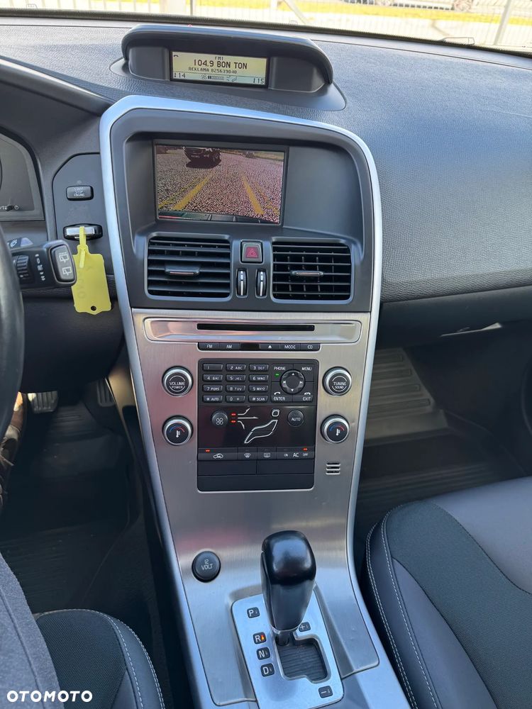 Volvo XC 60 3.2 AWD - 8