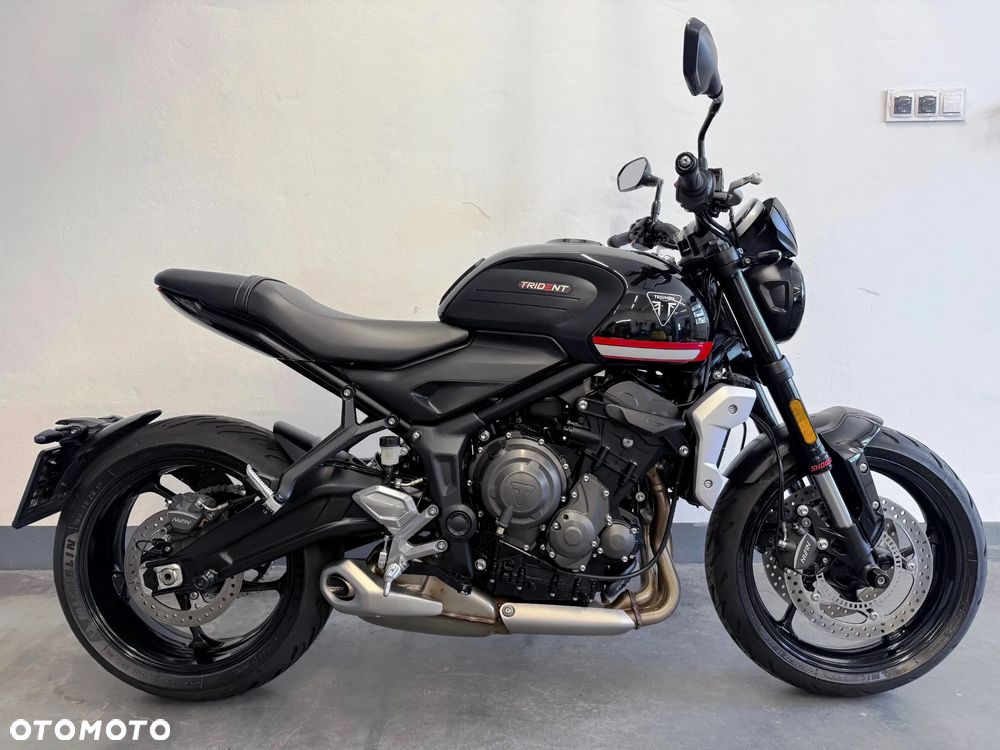 Triumph Trident - 2