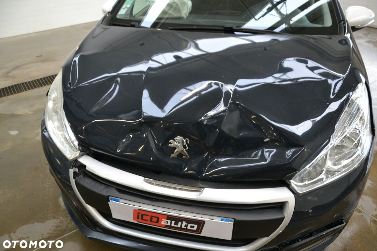 Peugeot 208 - 11