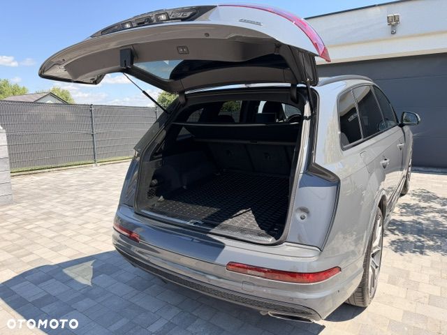 Audi Q7 - 13