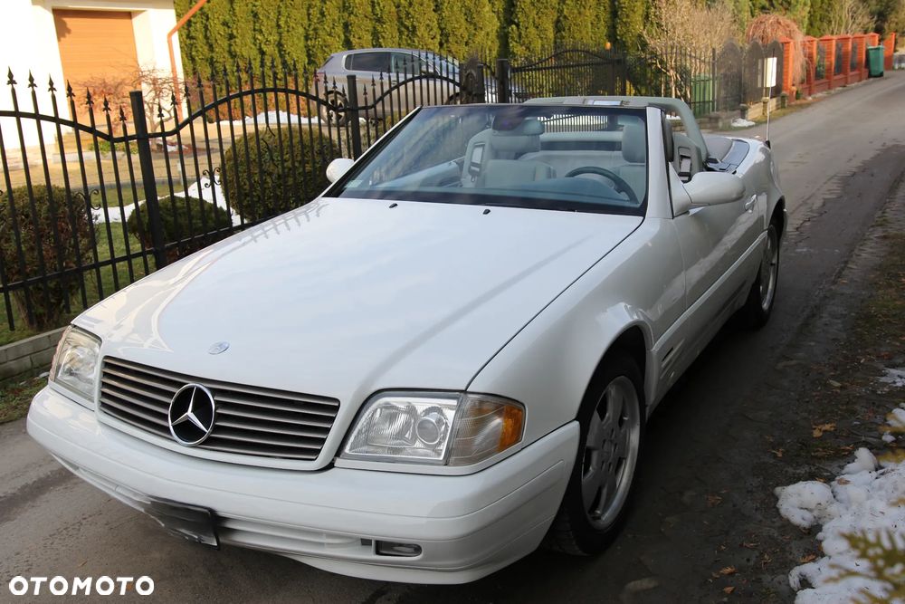 Mercedes-Benz SL - 17