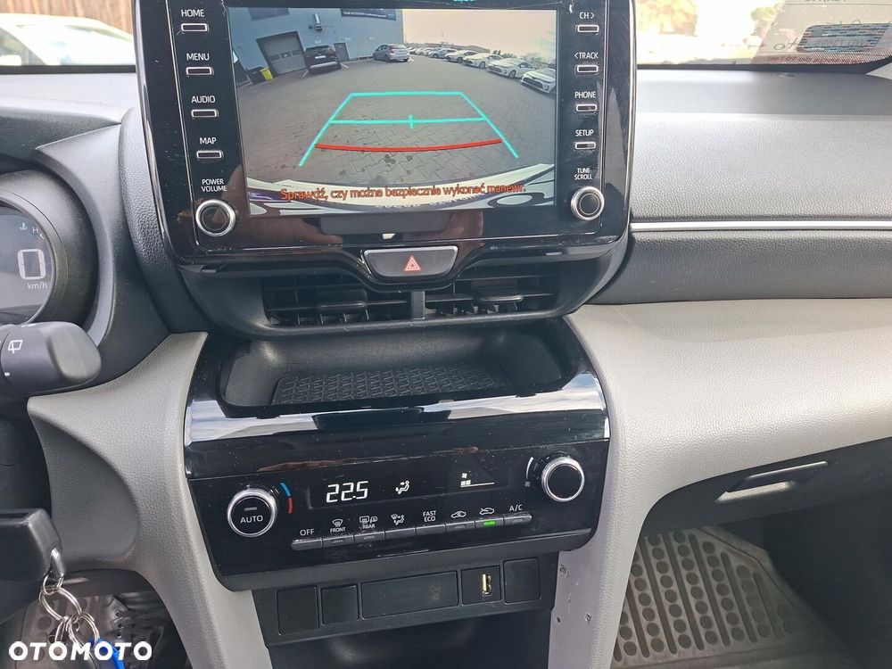 Toyota Yaris Cross Hybrid 1.5 Comfort - 17