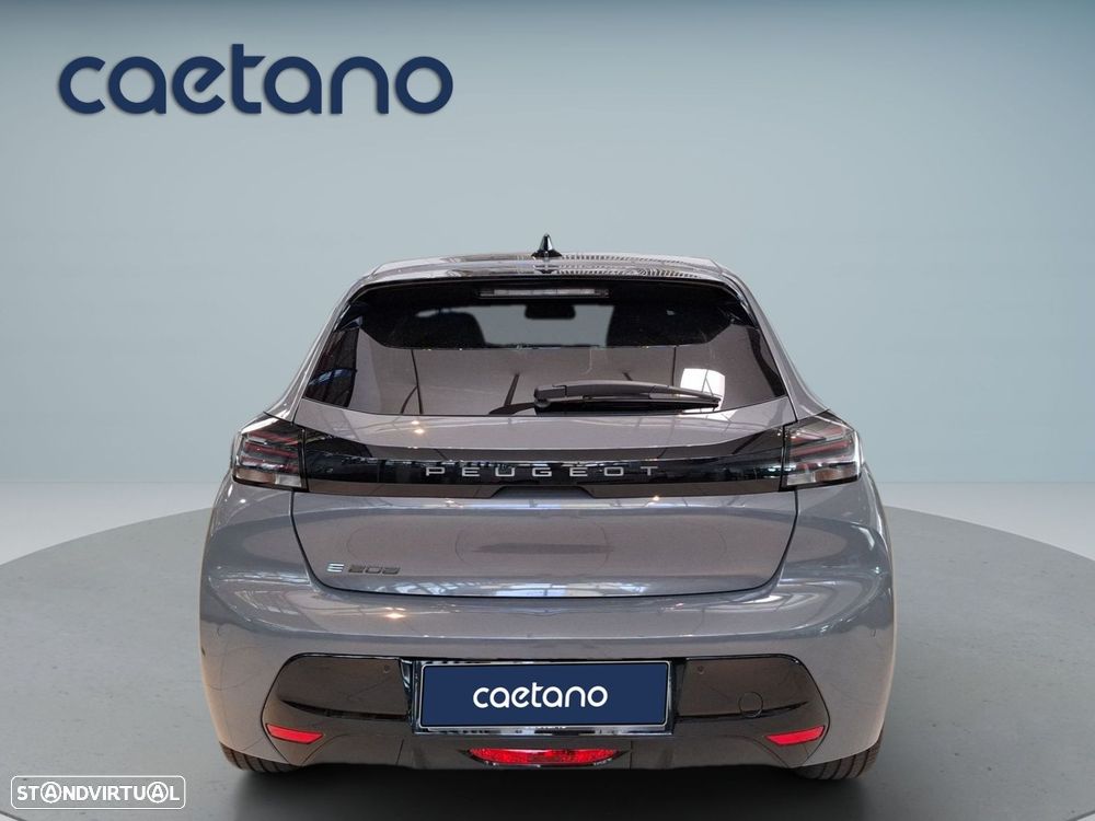 Peugeot e-208 50 kWh Allure — fotografia 5