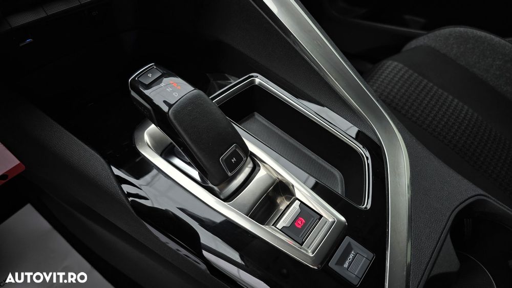 Peugeot 3008 1.5 BlueHDI S&S EAT8 Active - 17