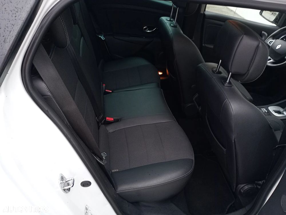 Renault Megane Grandtour dCi 110 FAP EDC BOSE Edition - 10