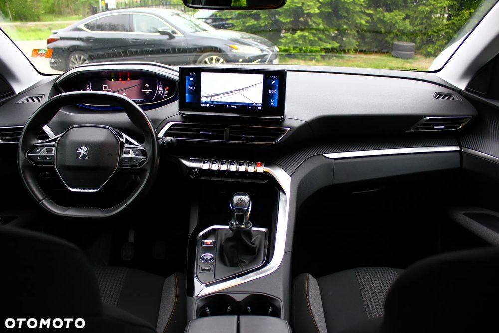 Peugeot 3008 1.5 BlueHDi Allure Pack S&S - 36