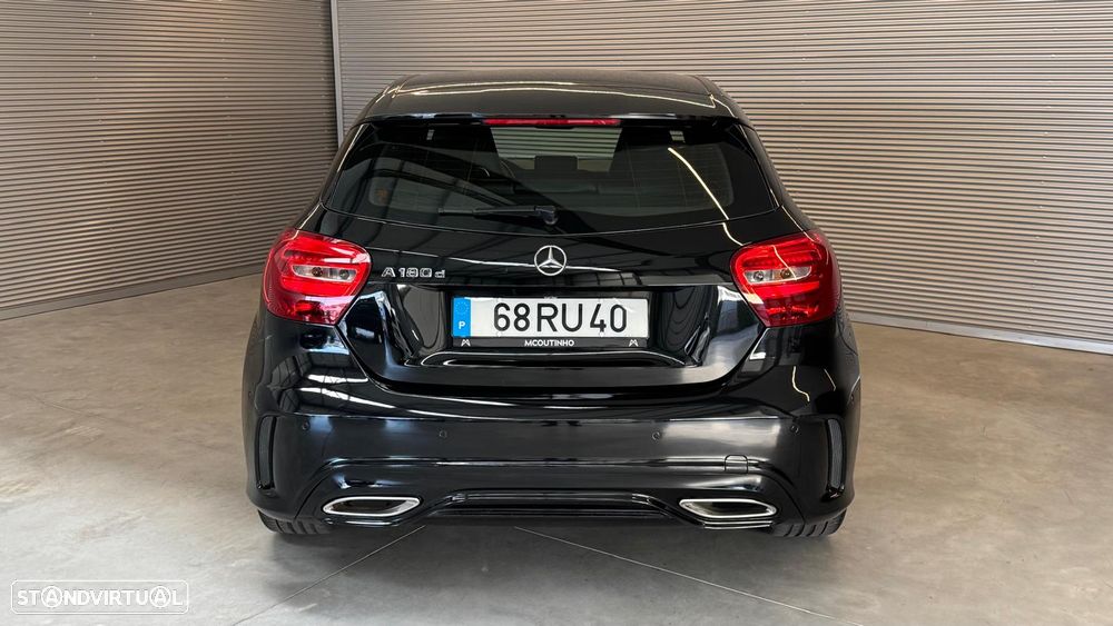 Mercedes-Benz A 180 d AMG Line - 9