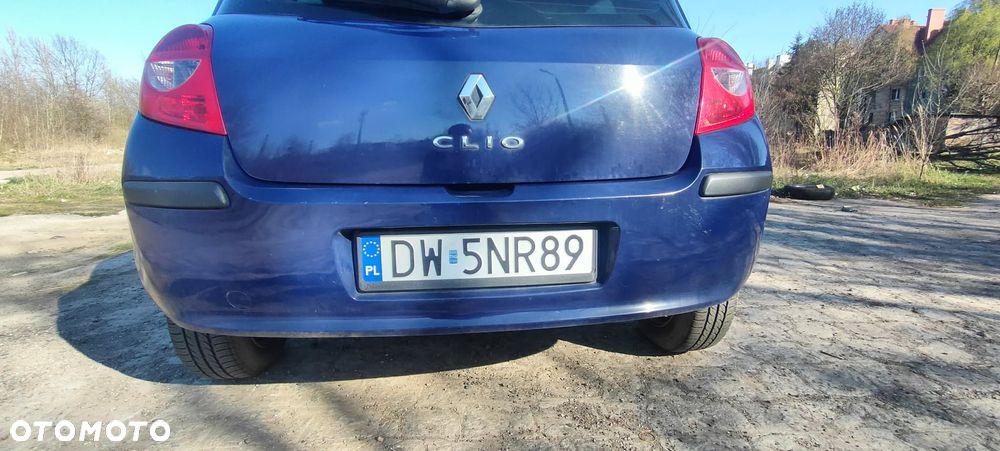 Renault Clio 1.2 16V Authentique - 6