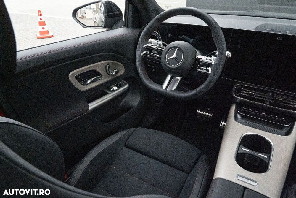 Mercedes-Benz GLB - 9