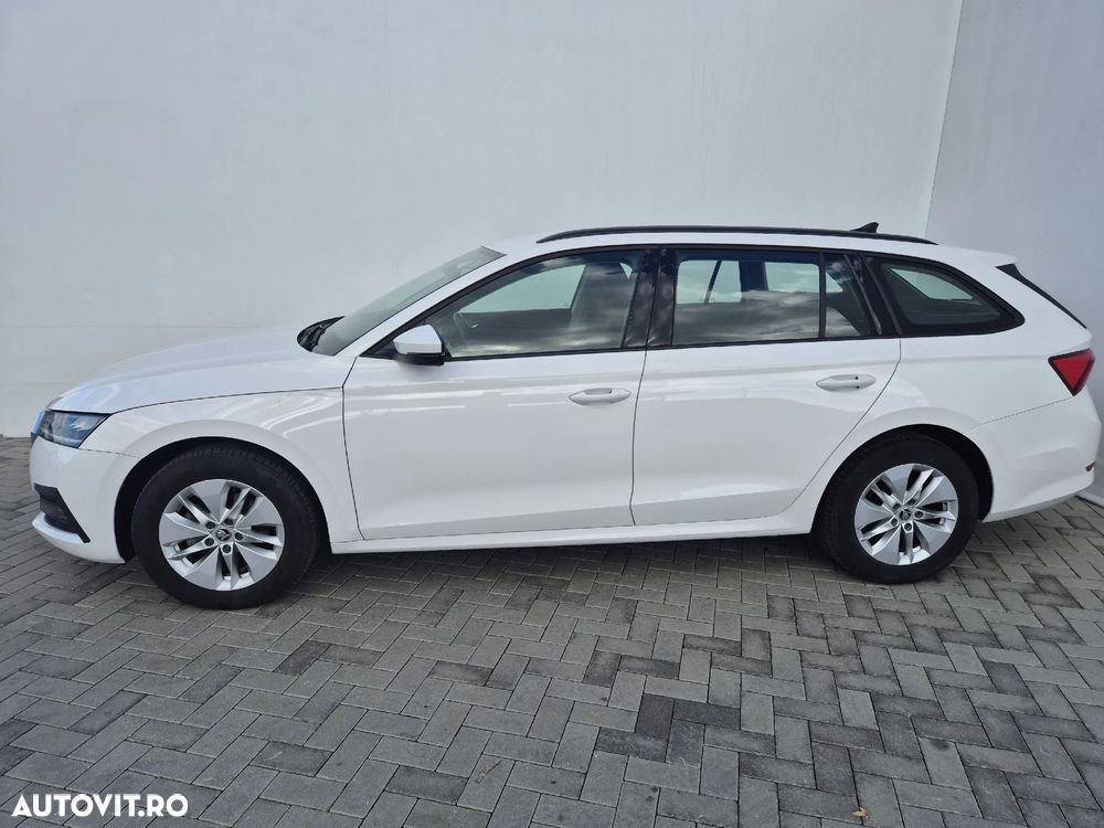 Skoda Octavia Combi 2.0 TDI Ambition - 2