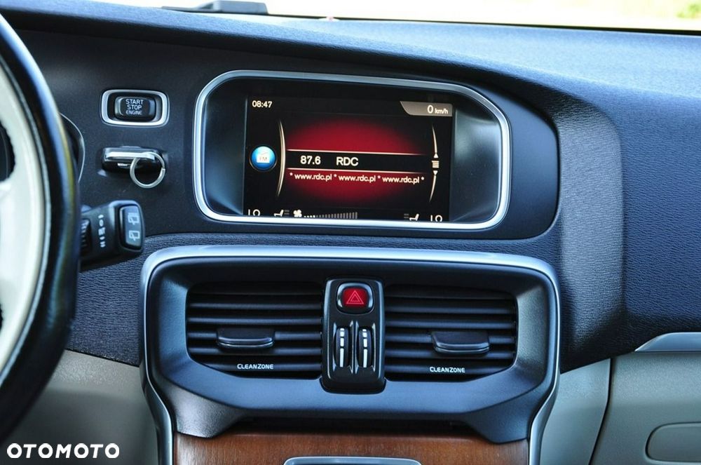 Volvo V40 - 32
