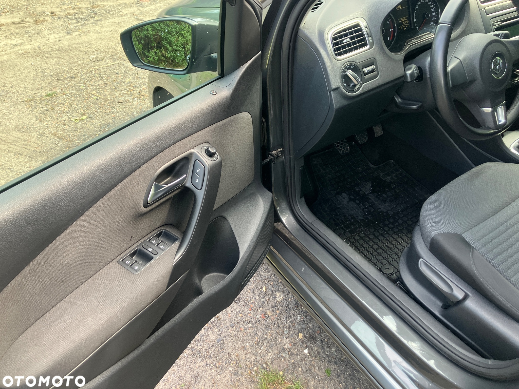 Volkswagen Polo - 8
