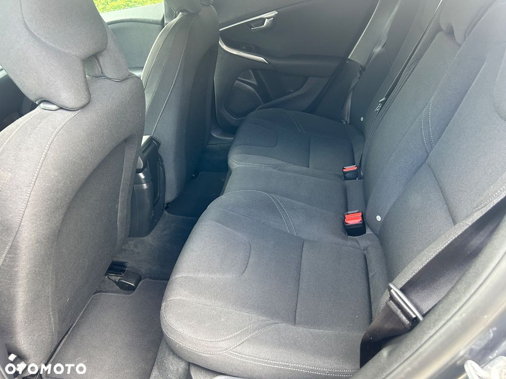 Volvo V40 D2 You - 11
