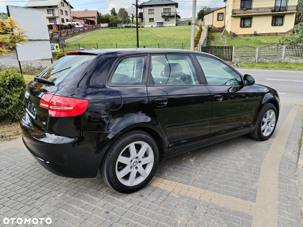Audi A3 Sportback - 6