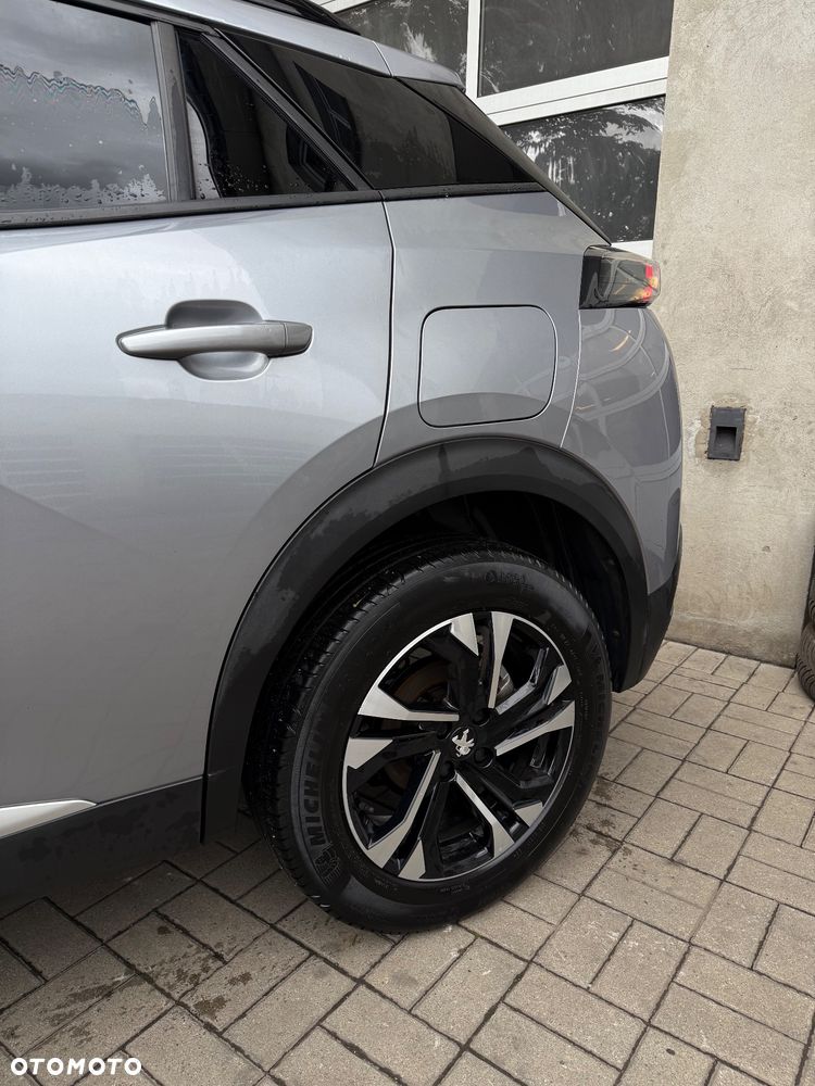 Peugeot 2008 - 6