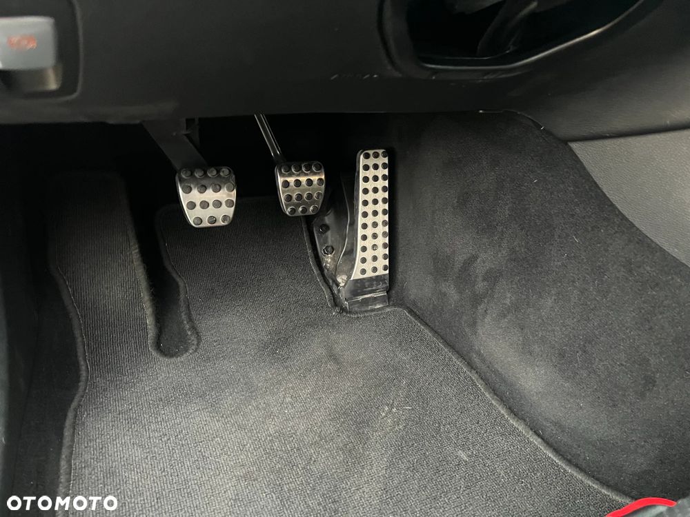 Mercedes-Benz Klasa C 160 - 17