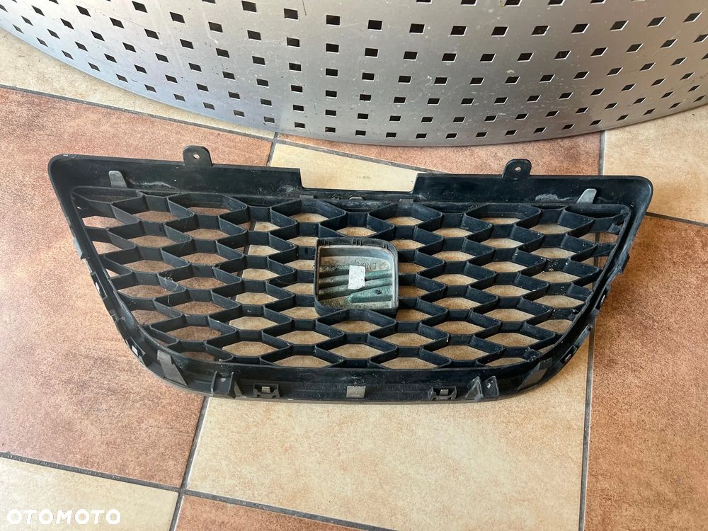 GRILL  ATRAPA ZDERZAKA PRZEDNIEGO SEAT IBIZA IV FR 6J0853654A - 3