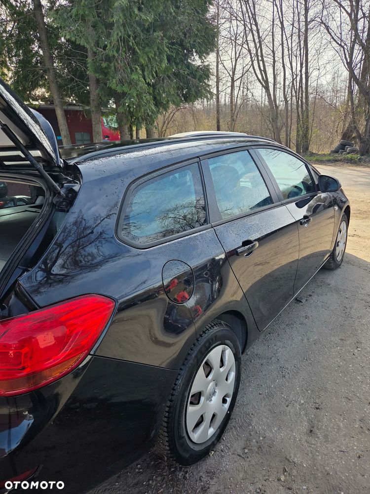 Opel Astra 1.4 ecoFLEX - 4