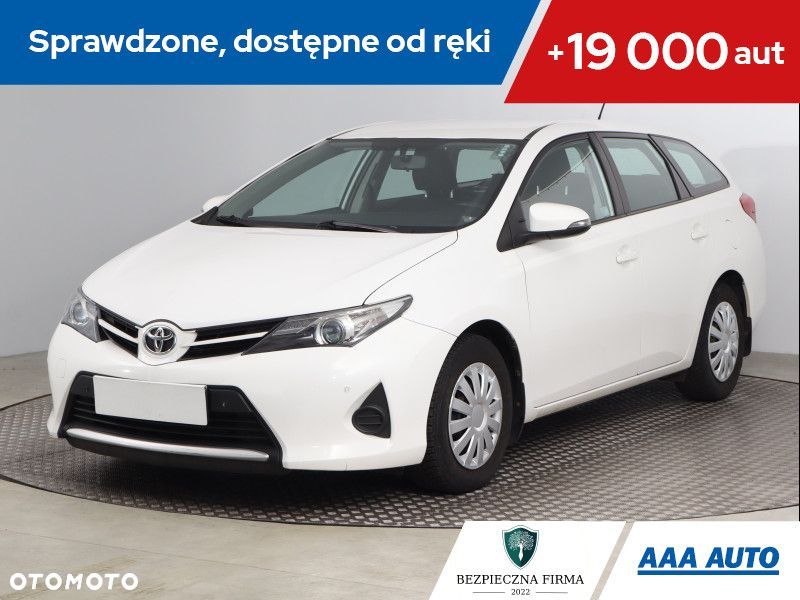 Toyota Auris - 1