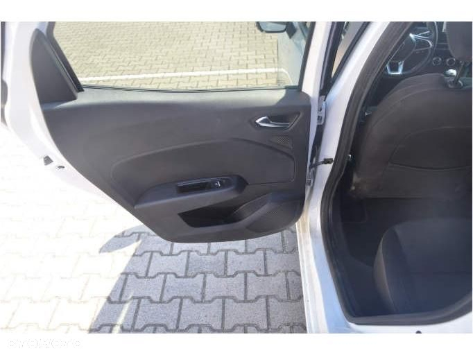 Renault Clio - 19
