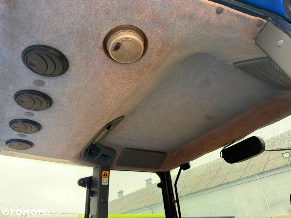 New Holland TM 190 - 23