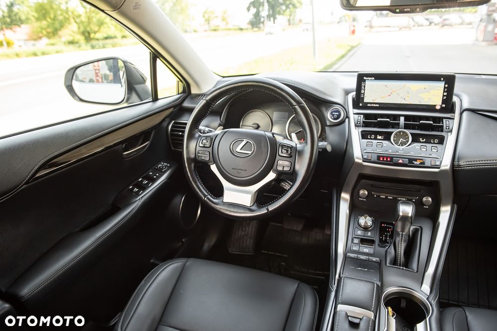 Lexus NX 300h Executive-Line - 27