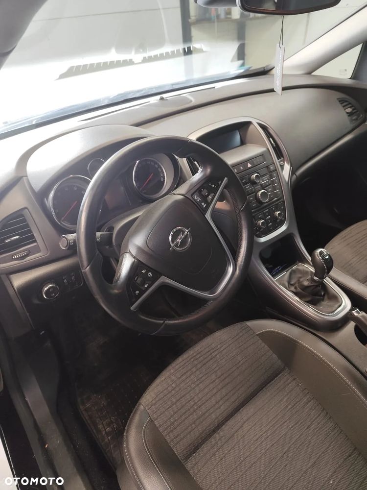 Opel Astra IV 1.6 Essentia - 15