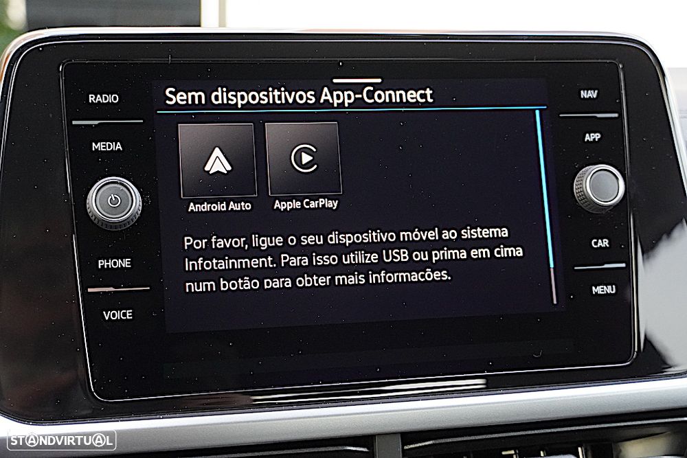 VW T-Roc 1.5 TSI Urban DSG - 38