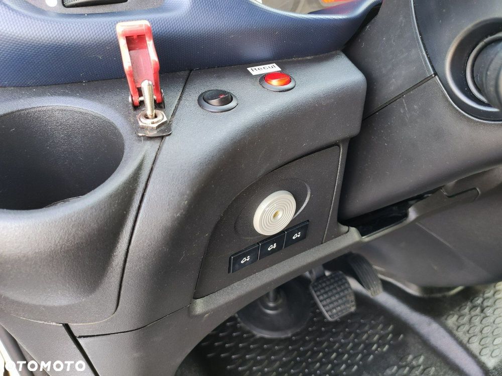 Iveco Daily 72C18 Mroźnia Ściana Grodziowa Podwójny Parownik - 34