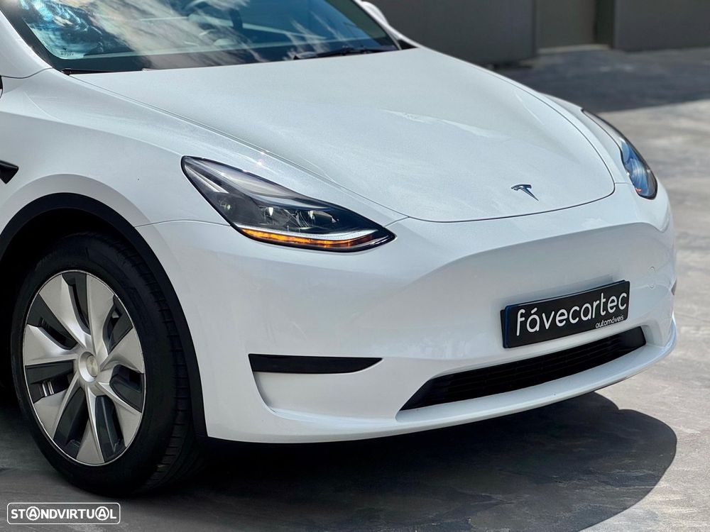 Tesla Model Y RWD - 12